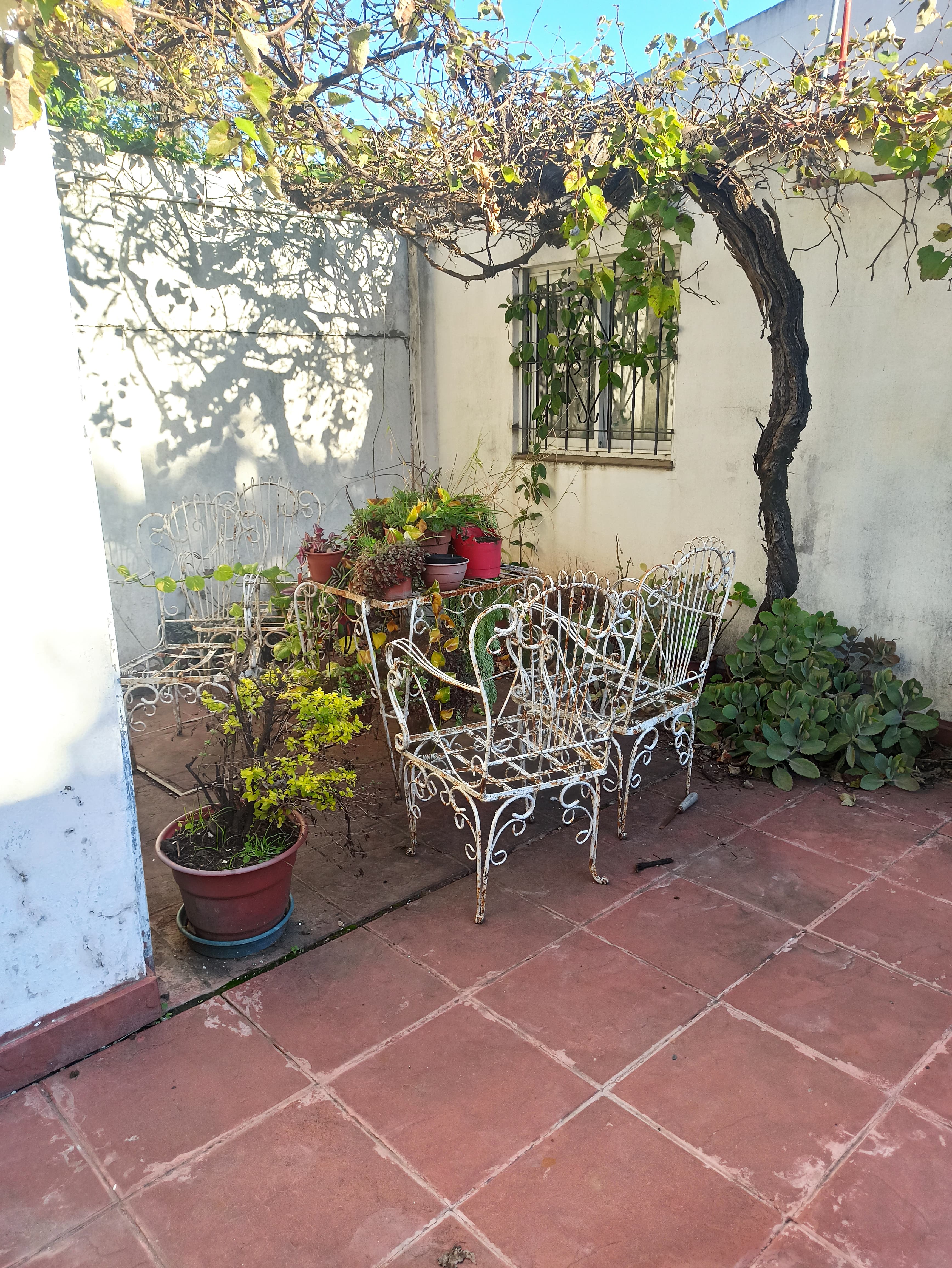 House in Morón