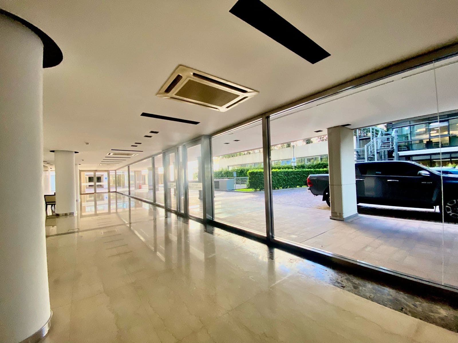 3-ROOM APARTMENT FOR SALE WITH MAID'S QUARTERS, 3 PARKING SPACES - PUERTO MADERO