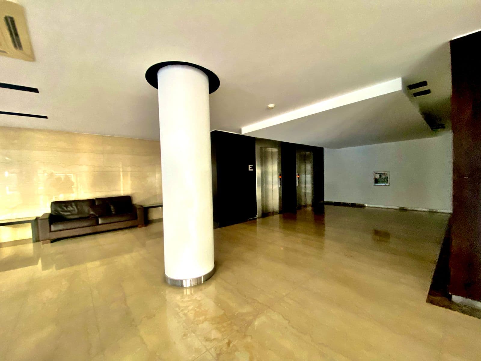 3-ROOM APARTMENT FOR SALE WITH MAID'S QUARTERS, 3 PARKING SPACES - PUERTO MADERO