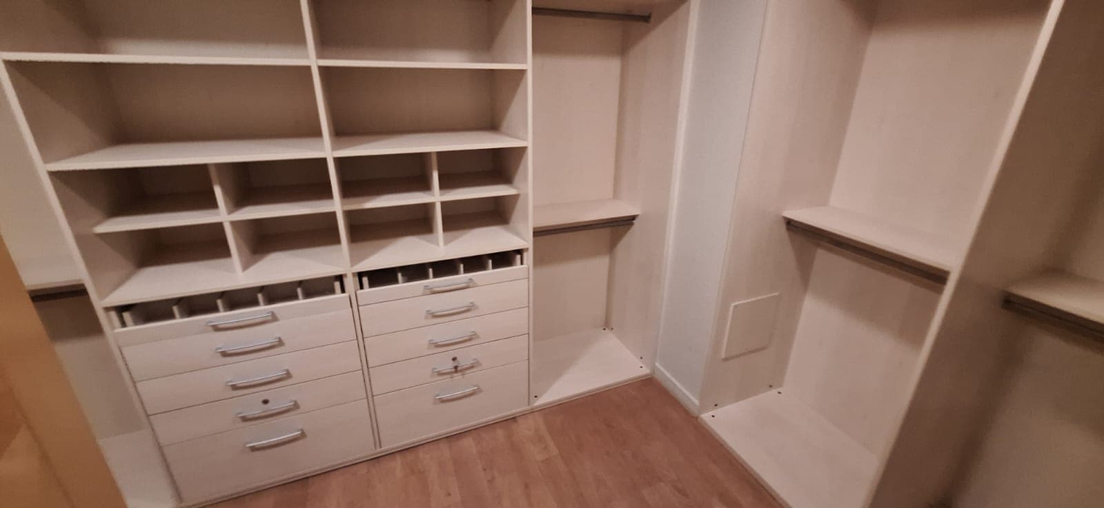 5-ROOM APARTMENT FOR SALE with 3 Parking Spaces (optional) and Storage Room - PUERTO MADERO