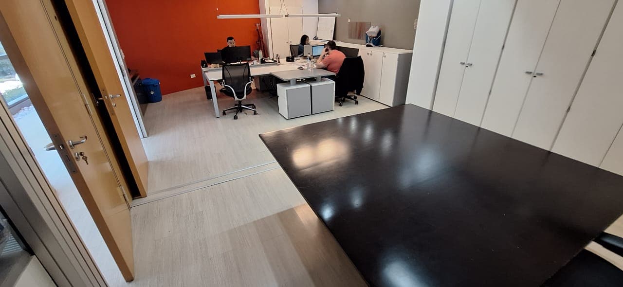 FURNISHED CORPORATE OFFICE FOR SALE WITH 2 PARKING SPACES - PUERTO MADERO