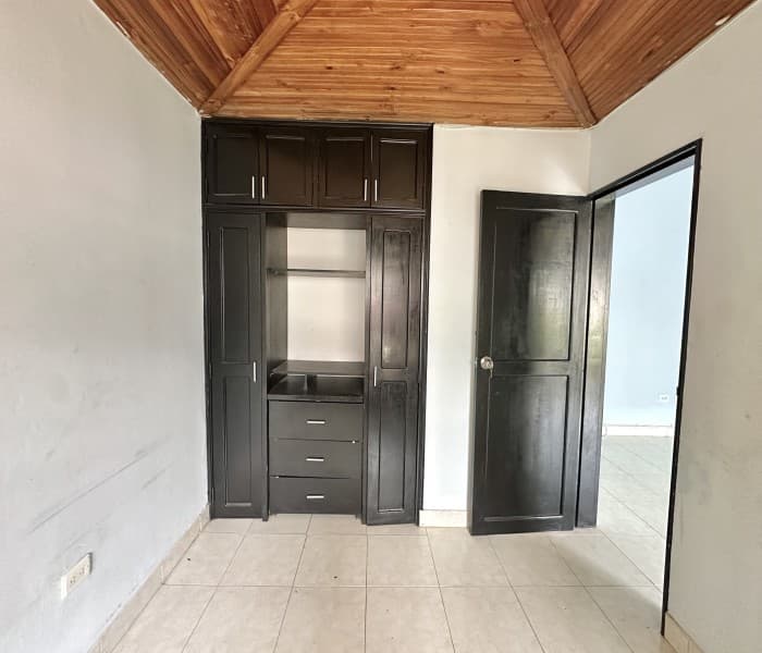Duplex House for Sale in the Niquia Los Angeles Neighborhood, Bello—Near the Comfenalco Library