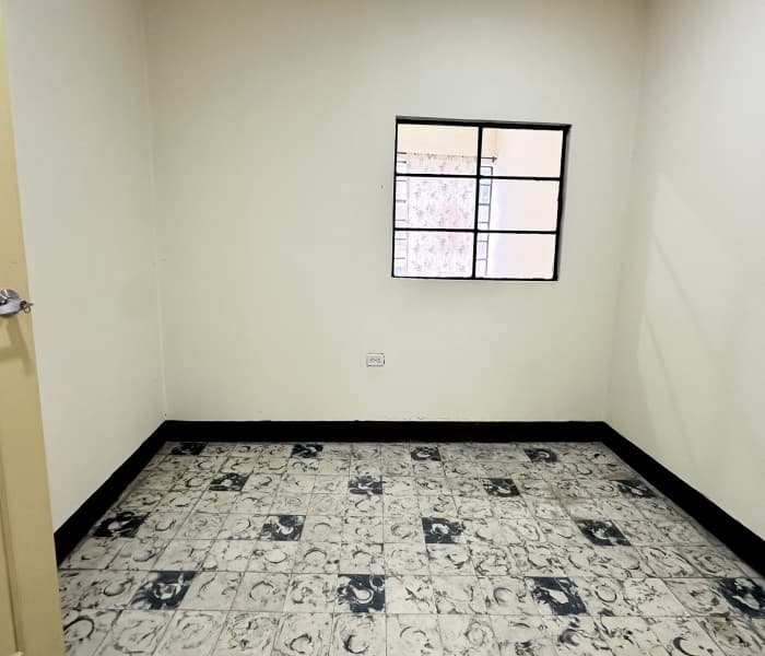 Local House, Second Floor, Duplex for Sale in the Jesús Nazareno-Medellín Chagualo Area, Near Aventura Shopping Center