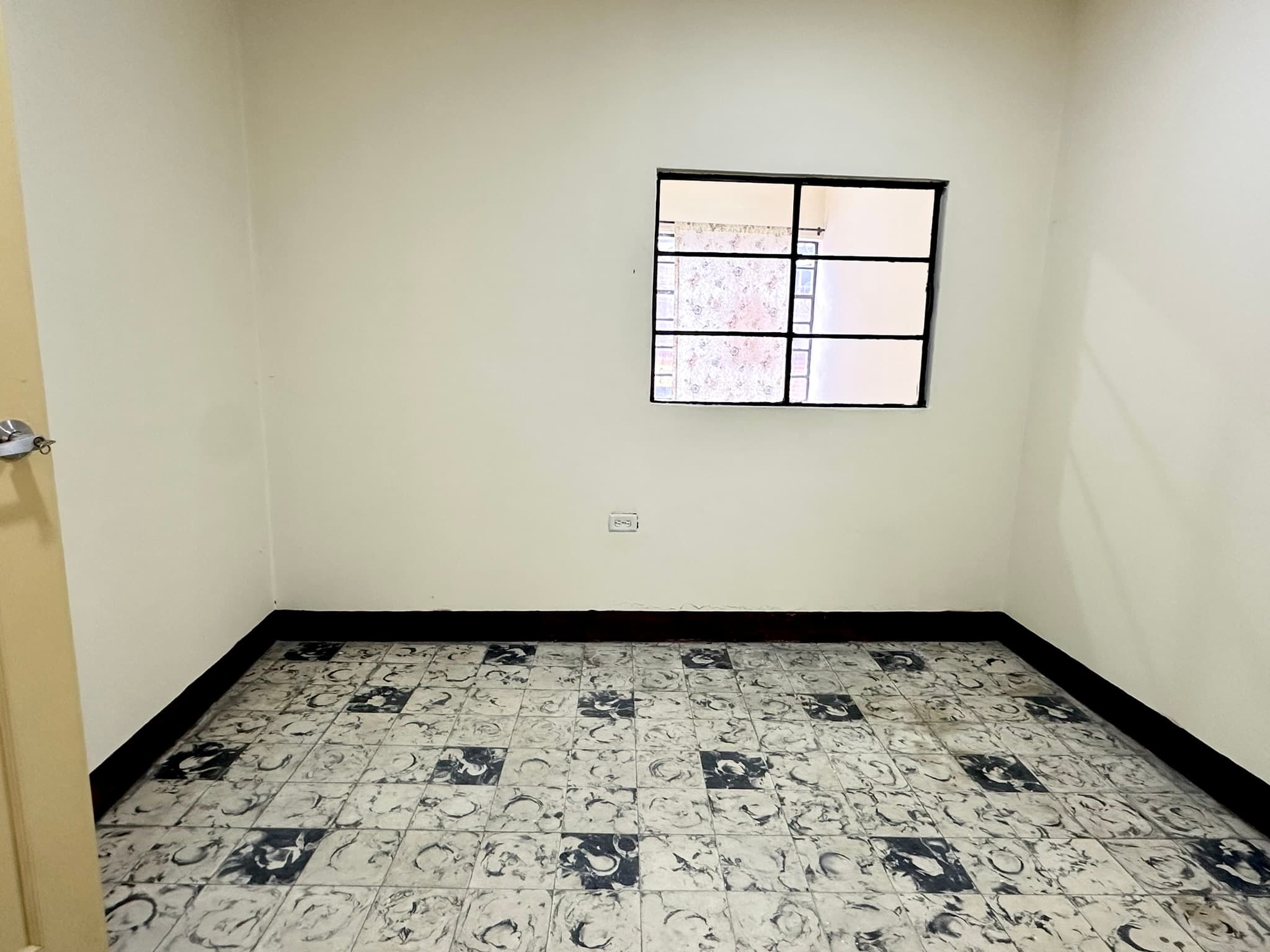 House, Second Floor, for Rent in the Jesús Nazareno-Chagualo Neighborhood, Medellín