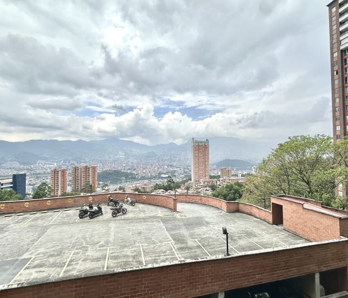 Apartment for Sale in the Loma del Indio Area, Poblado—Reserva de San Diego Unit
