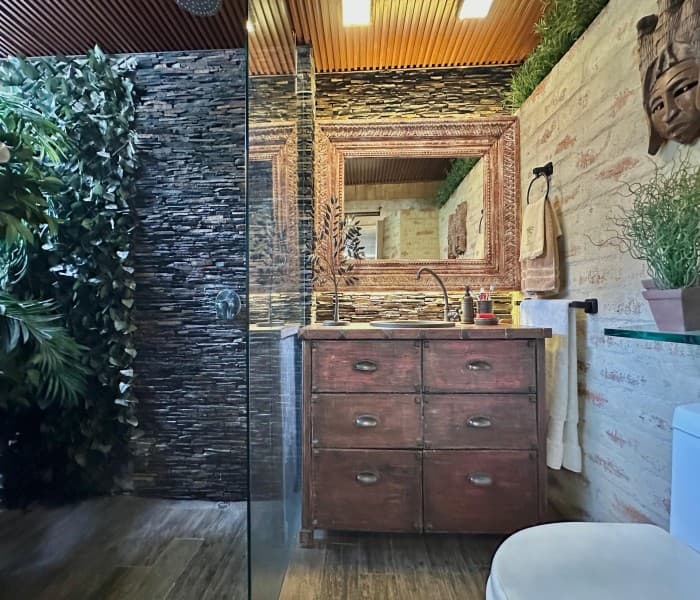 Apartment for Sale, Loma Del Encierro Area, Poblado—Acquavella Complex