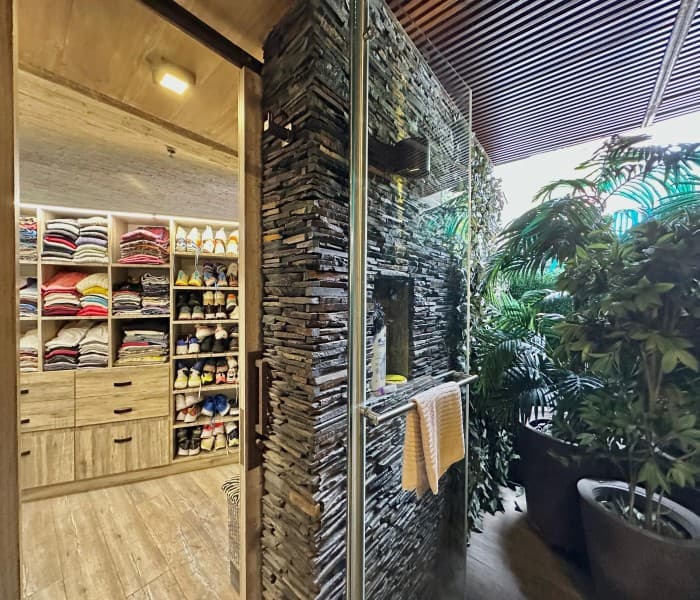 Apartment for Sale, Loma Del Encierro Area, Poblado—Acquavella Complex
