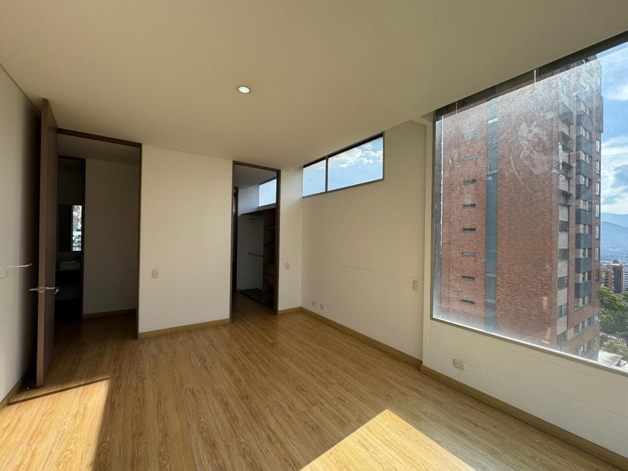 Apartment for Sale, Loma de los Parra Neighborhood, El Poblado—Obra Diecinueve Building