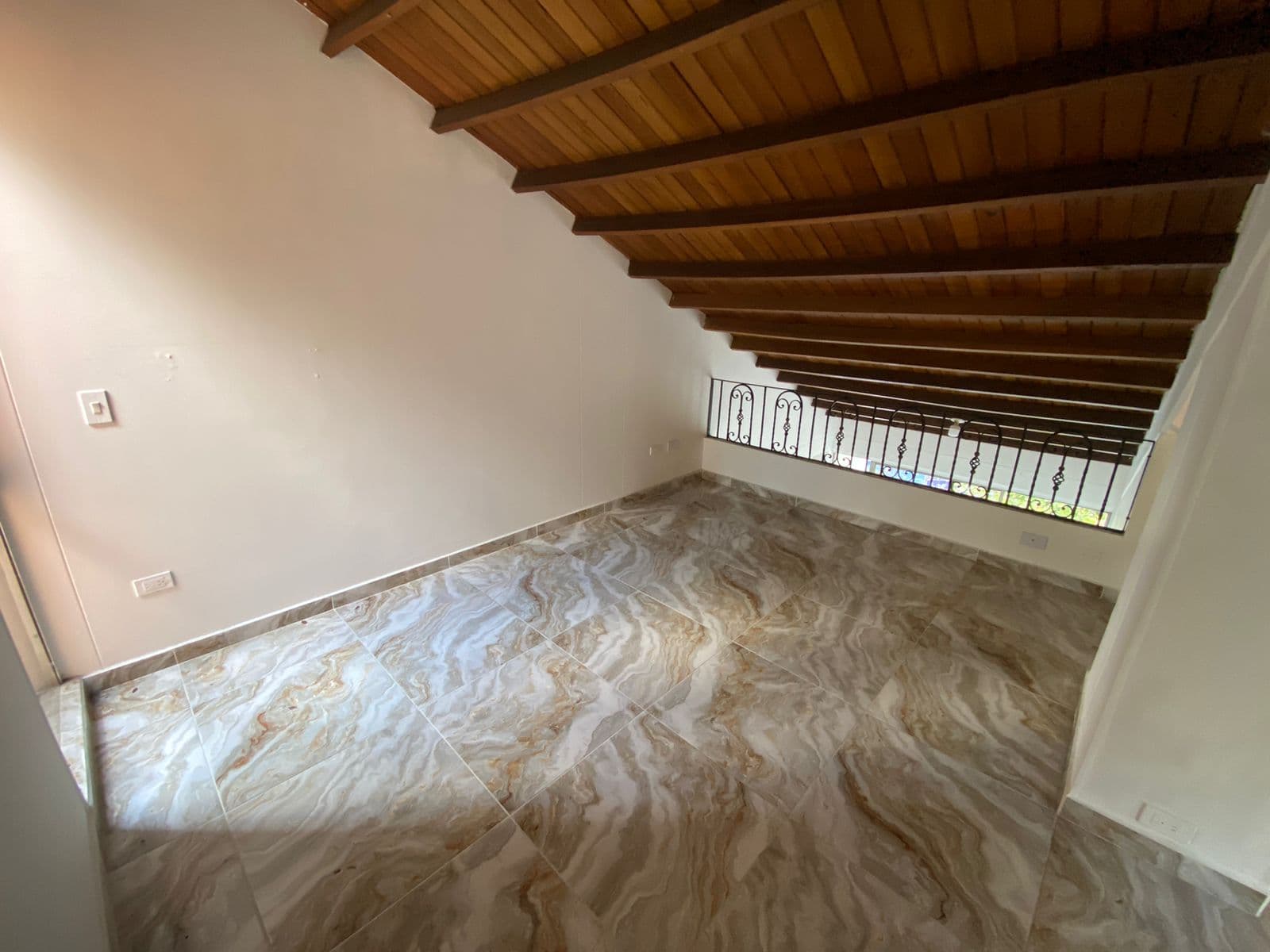 Duplex Apartment for Sale in Medellín, San Diego Poblado Neighborhood—Ciudadela San Diego Complex