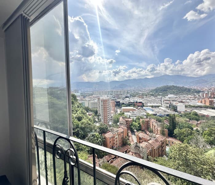 Apartment for Sale in the San Diego Neighborhood, Poblado, Medellín—Urb Portal de San Diego