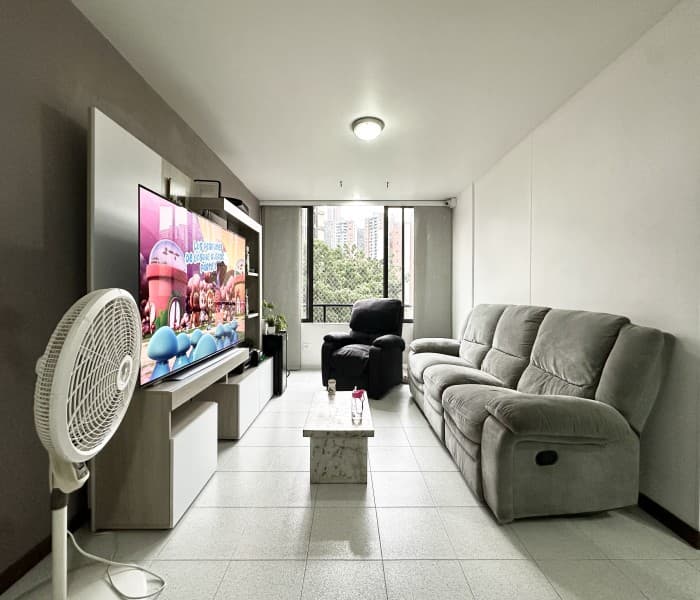 Apartment for Sale in the Loma de San Julian Neighborhood, El Poblado, Medellín