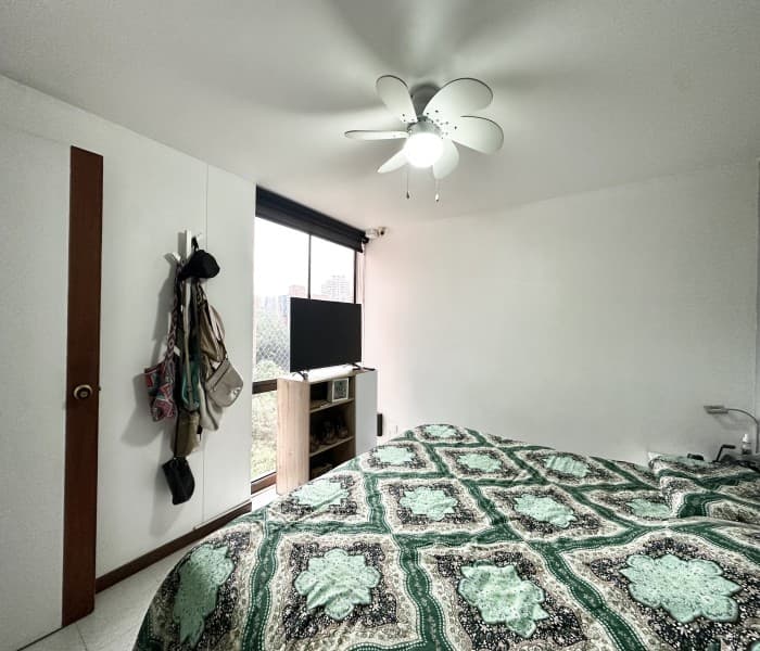 Apartment for Sale in the Loma de San Julian Neighborhood, El Poblado, Medellín