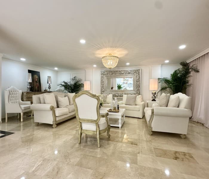 Renovated House for Sale in the Loma de las Brujas Area—Colina Campestre Complex