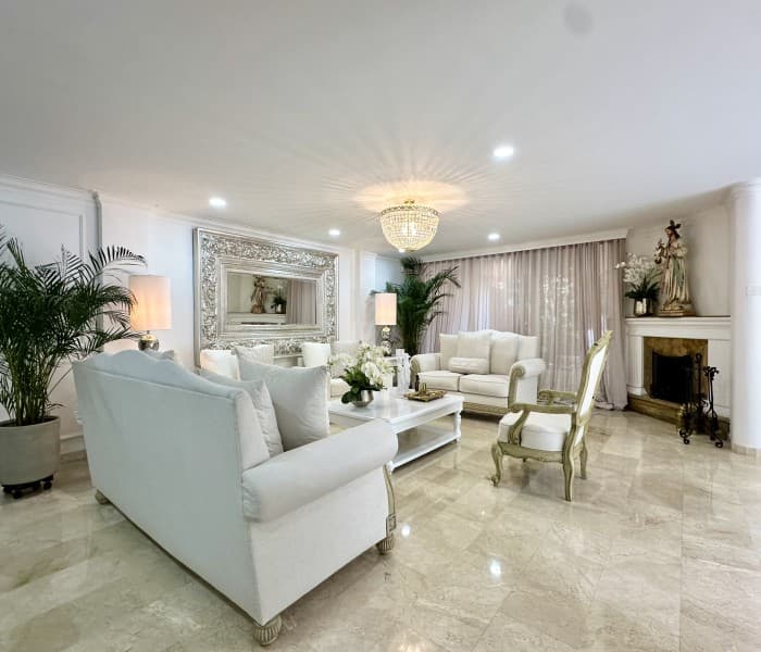 Renovated House for Sale in the Loma de las Brujas Area—Colina Campestre Complex
