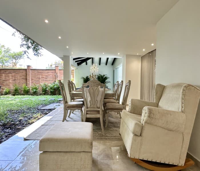 Renovated House for Sale in the Loma de las Brujas Area—Colina Campestre Complex