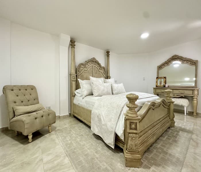 Renovated House for Sale in the Loma de las Brujas Area—Colina Campestre Complex