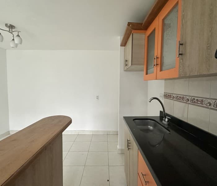 Apartment for Rent in the Serramonte Area, Bello—Serranova Open-Concept Unit