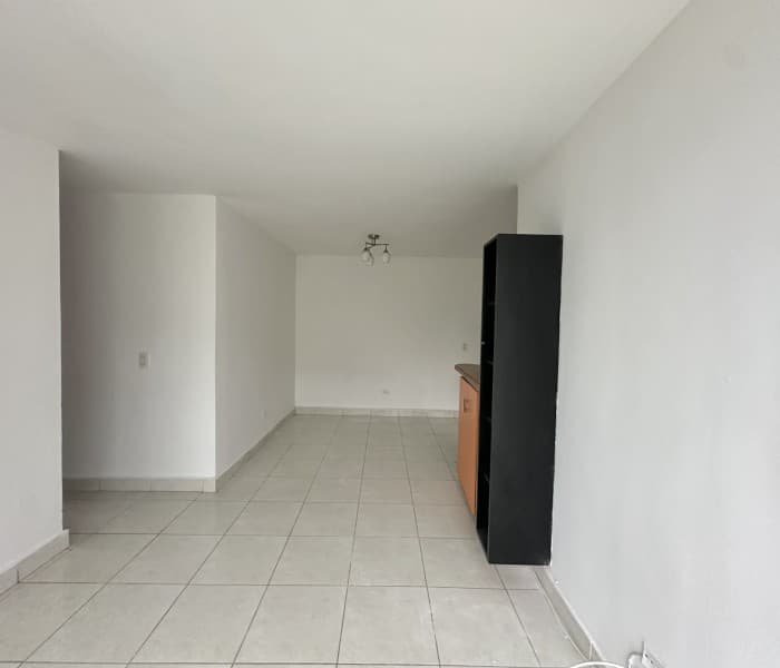 Apartment for Rent in the Serramonte Area, Bello—Serranova Open-Concept Unit