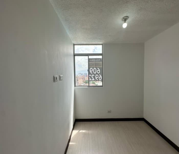 Apartment for Rent, Sabaneta Area, Valparaíso Complex