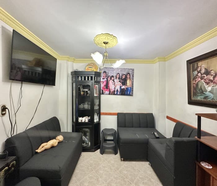 House for Sale in the La Gran Avenida Neighborhood, Bello