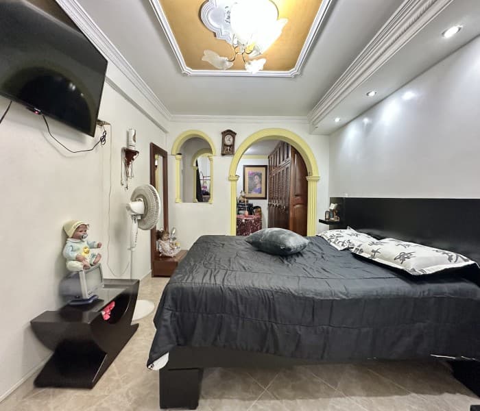 House for Sale in the La Gran Avenida Neighborhood, Bello