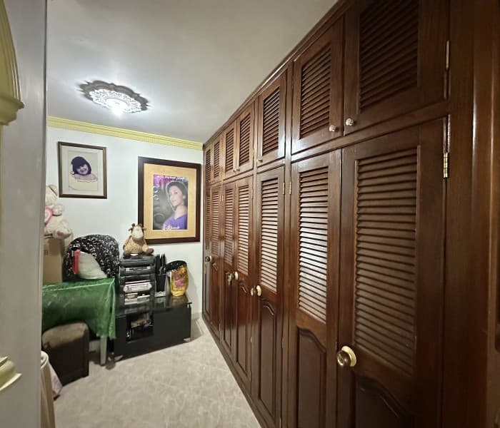 House for Sale in the La Gran Avenida Neighborhood, Bello