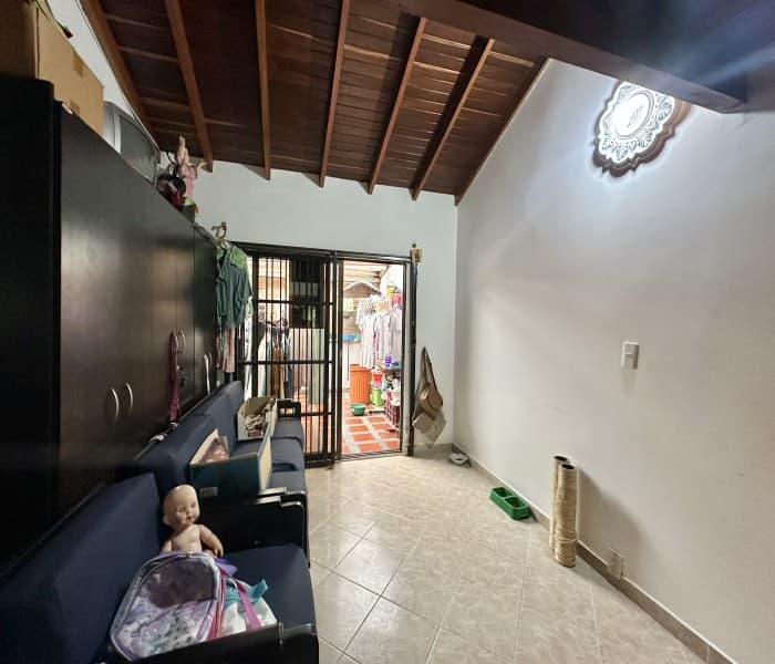 House for Sale in the La Gran Avenida Neighborhood, Bello