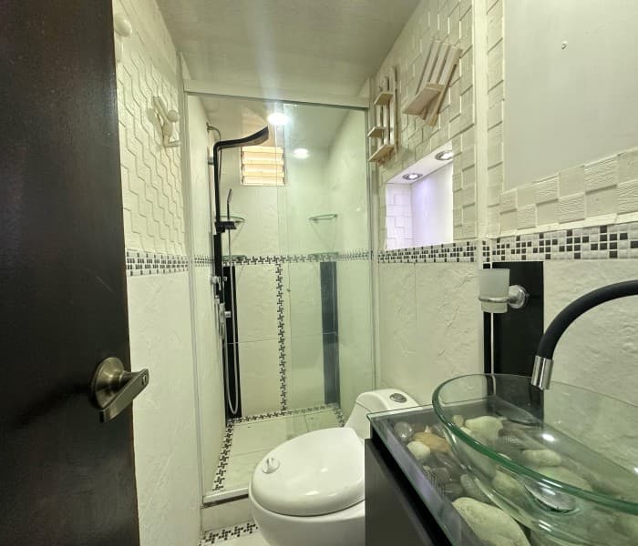 Apartment for Sale in the San Javier Neighborhood Near the Train Station, Medellín—Jardines de Babilonia Complex