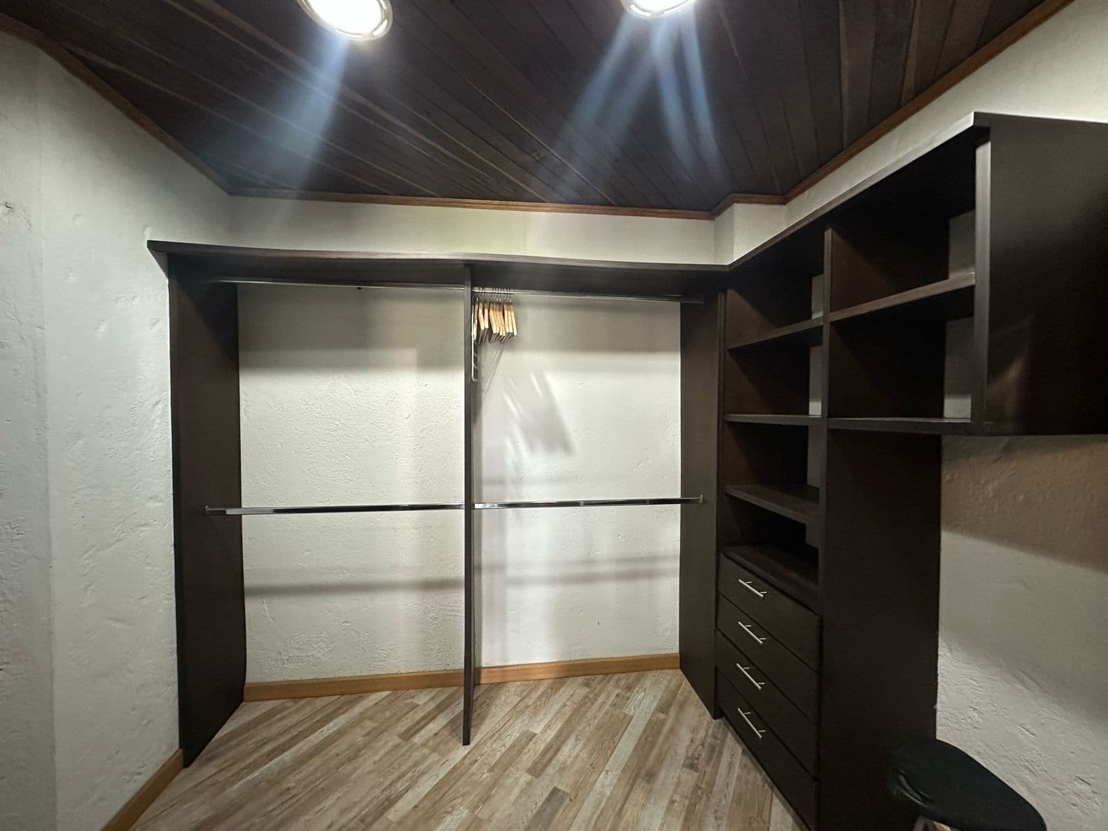 Studio Apartment for Sale, Loma del Encierro Area, Poblado—Cantizal Complex