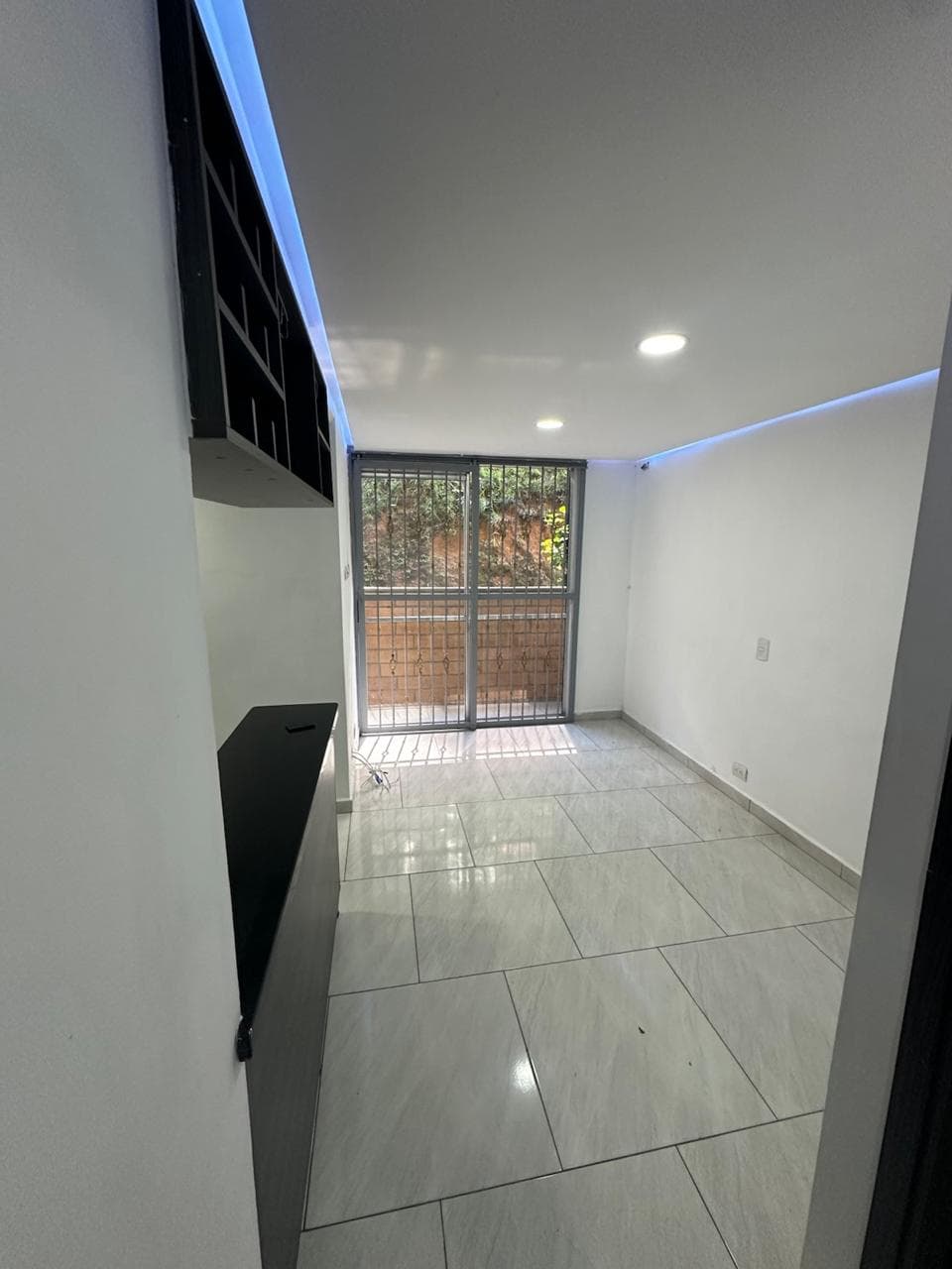 Apartment for Sale, Pajarito Neighborhood, Robledo—Luna Del Valle Complex