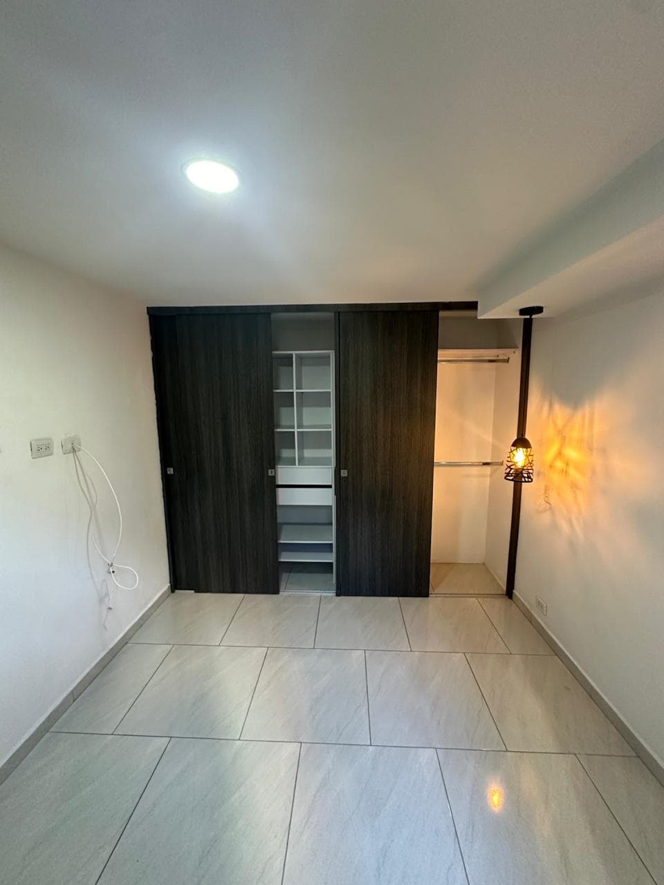 Apartment for Sale, Pajarito Neighborhood, Robledo—Luna Del Valle Complex