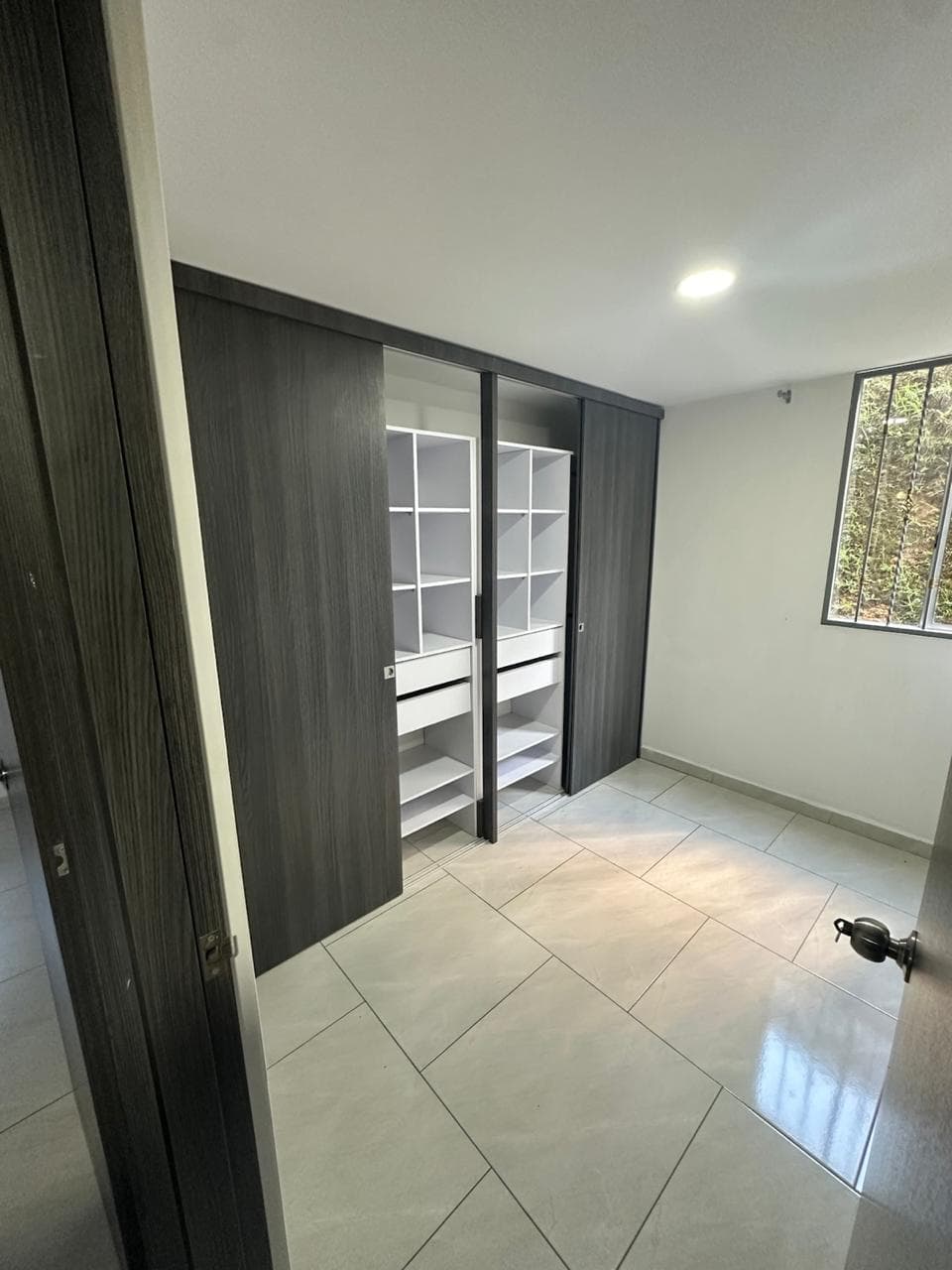 Apartment for Sale, Pajarito Neighborhood, Robledo—Luna Del Valle Complex