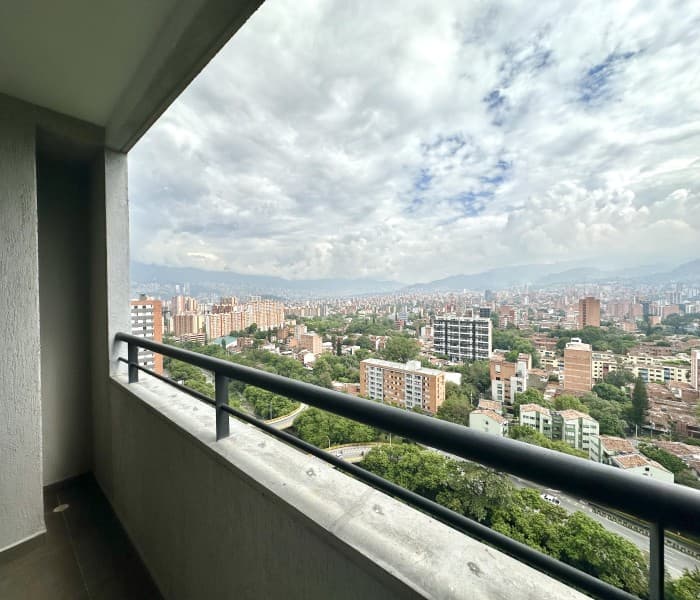 Apartment for Rent in the San Germán Neighborhood, Medellín—Cuarzo Tierra Firme Complex