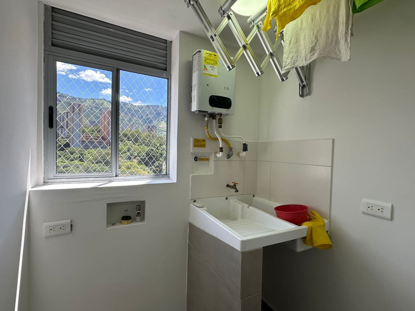 Apartment for Rent, Fabricato Neighborhood, Bello—Mediterranea Complex