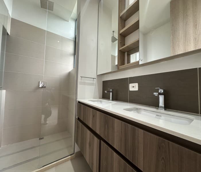 Apartment for Rent, Castropol Area, Poblado—Brassia Complex