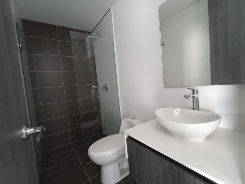 Apartment for Rent, Ciudad del Río Area, Poblado—La Riviere Complex