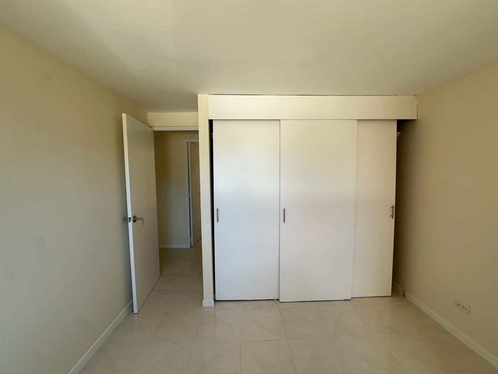 Apartment for Rent, Floresta Neighborhood, Laureles—El Campano Complex
