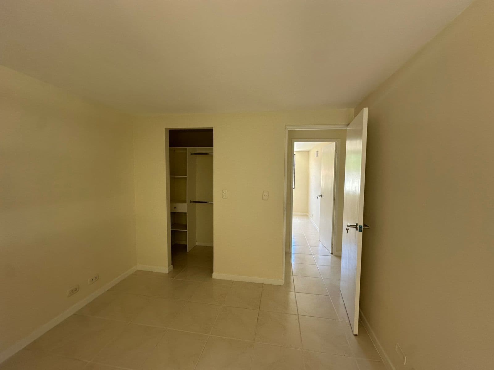 Apartment for Rent, Floresta Neighborhood, Laureles—El Campano Complex