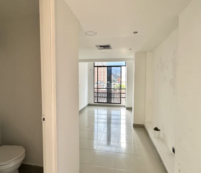 Office for Sale in the Poblado Area, Near El Parque—Plaza del Poblado Building