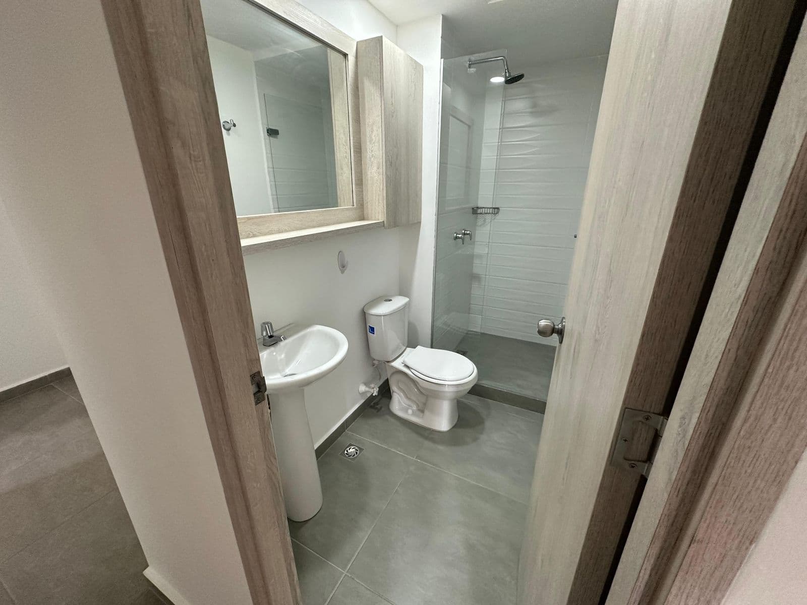 Apartment for Rent, Fabricato Neighborhood, Bello, Oceana Complex
