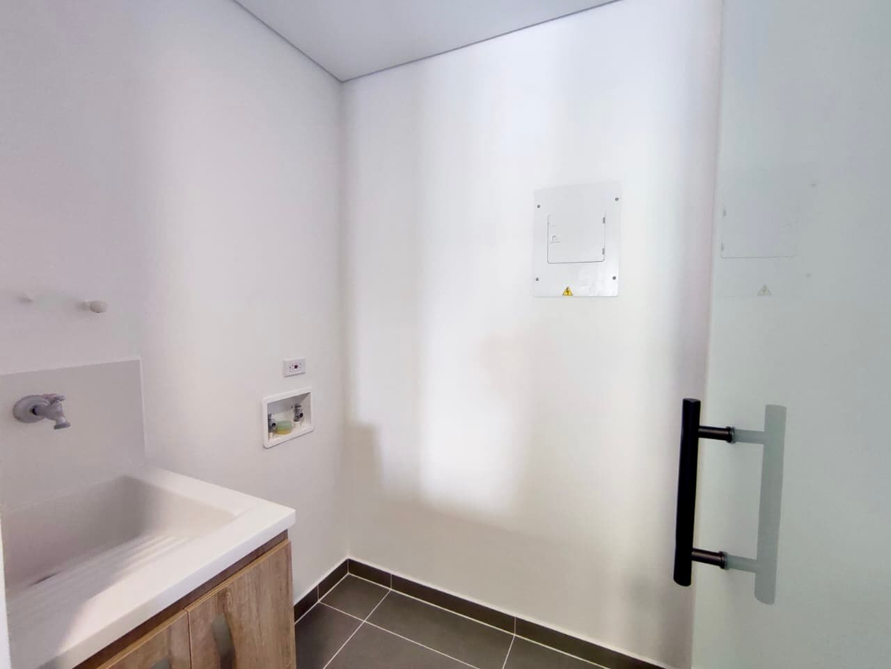 Apartment for Rent in the Las Orquideas Neighborhood, Envigado—Kardinal 42 Unit