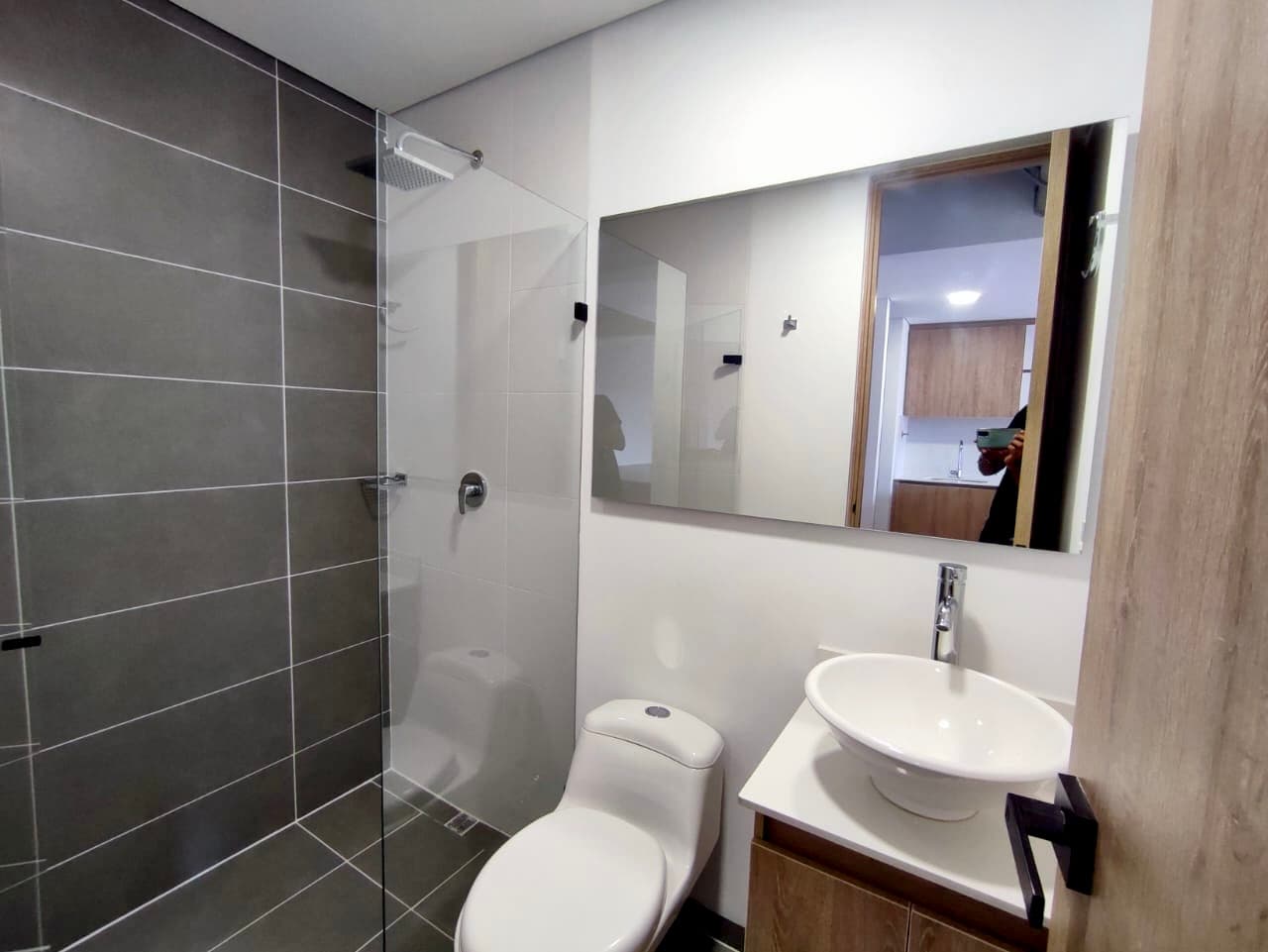 Apartment for Rent in the Las Orquideas Neighborhood, Envigado—Kardinal 42 Unit