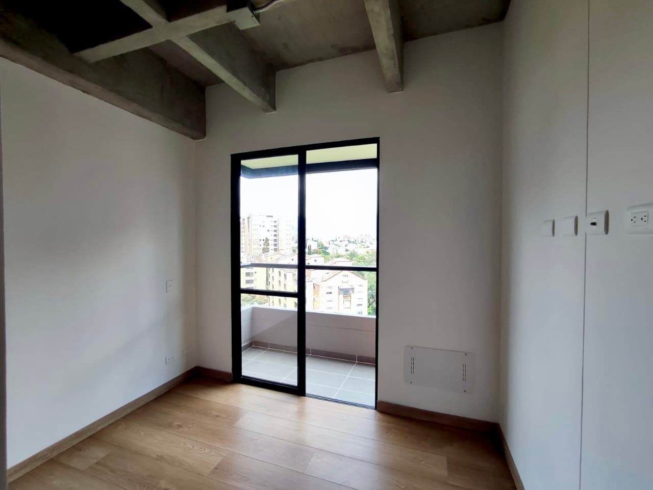 Apartment for Rent in the Las Orquideas Neighborhood, Envigado—Kardinal 42 Unit