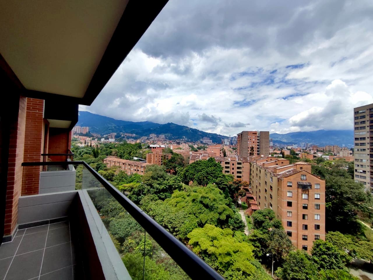 Apartment for Rent in the Las Orquideas Neighborhood, Envigado—Kardinal 42 Unit