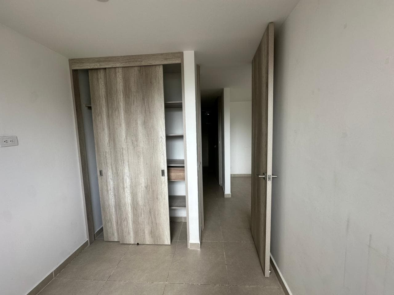 Apartment for Sale, Ciudad del Río Area, Poblado—Bosque del Río Complex