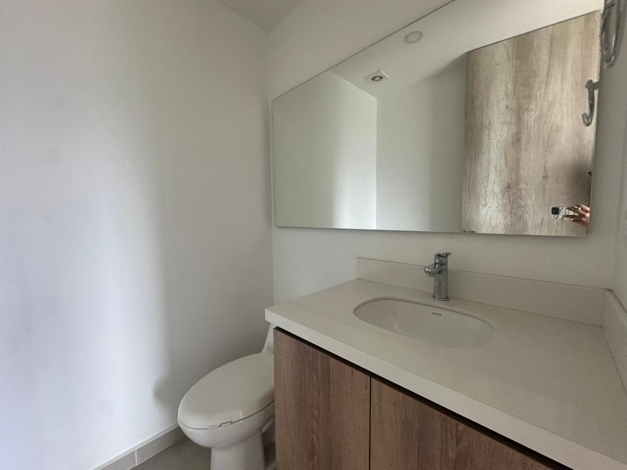 Apartment for Sale, Ciudad del Río Area, Poblado—Bosque del Río Complex