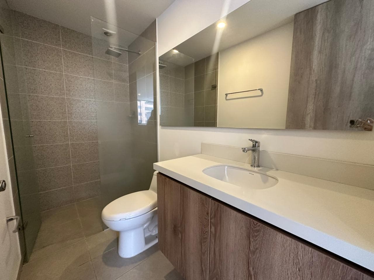 Apartment for Sale, Ciudad del Río Area, Poblado—Bosque del Río Complex