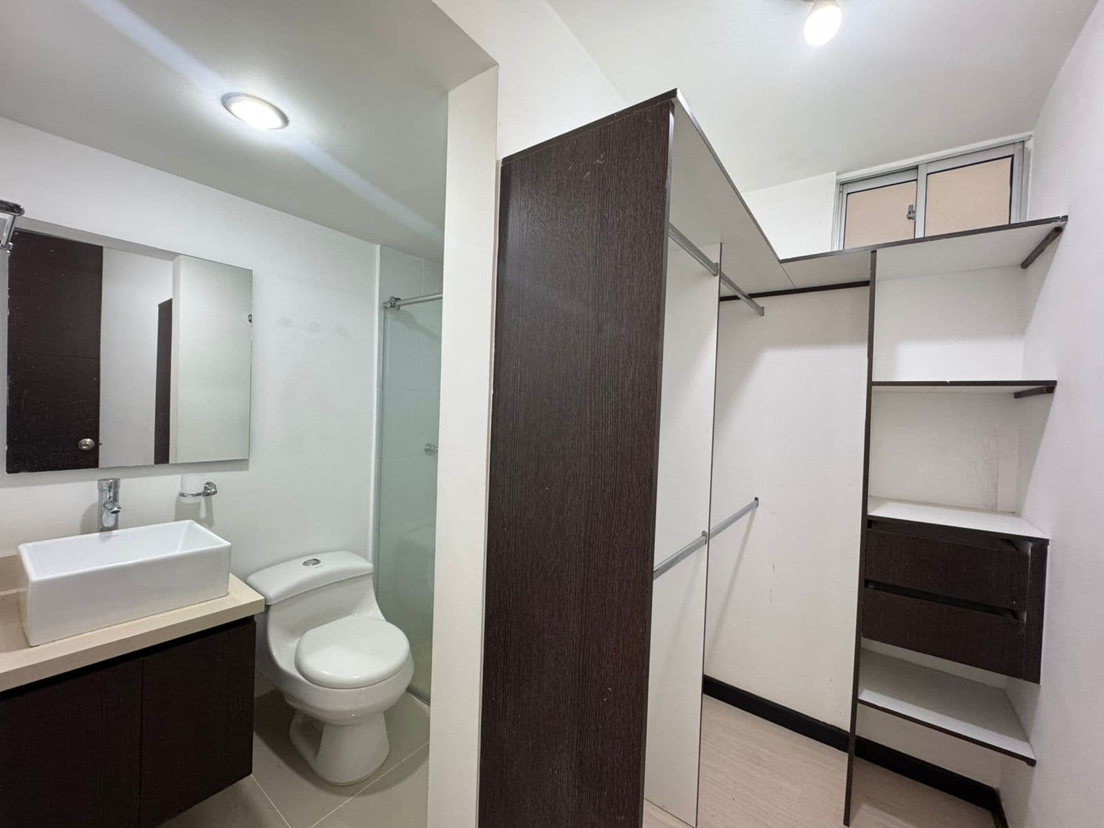 Apartment for Sale, Sabaneta Area—Valparaiso Complex