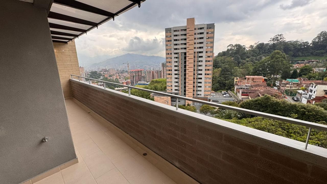 Apartment for Sale, Camino Verde Area, Envigado—Vitta Complex