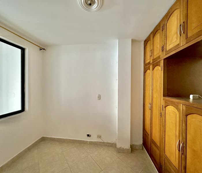 Third-Floor Apartment for Rent in the Simon Bolivar Neighborhood, Copacabana